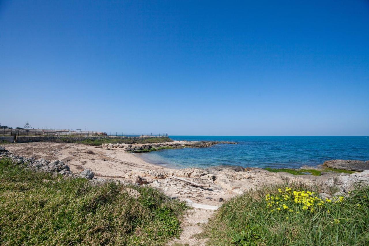 Casalmare Apartments One Step From The Sea Mola di Bari Exterior foto