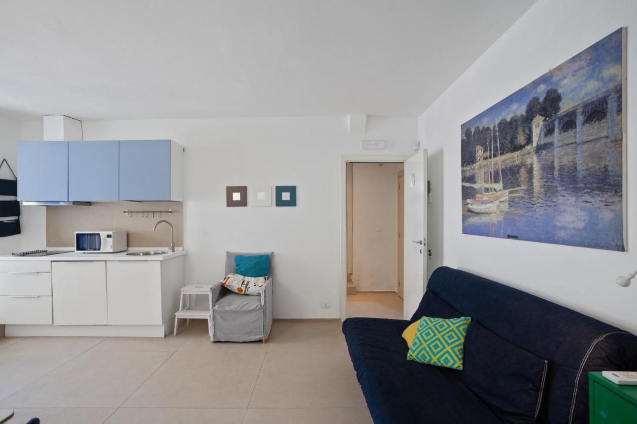Casalmare Apartments One Step From The Sea Mola di Bari Exterior foto