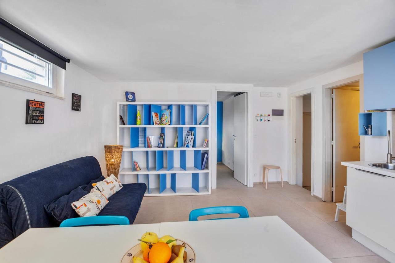 Casalmare Apartments One Step From The Sea Mola di Bari Exterior foto