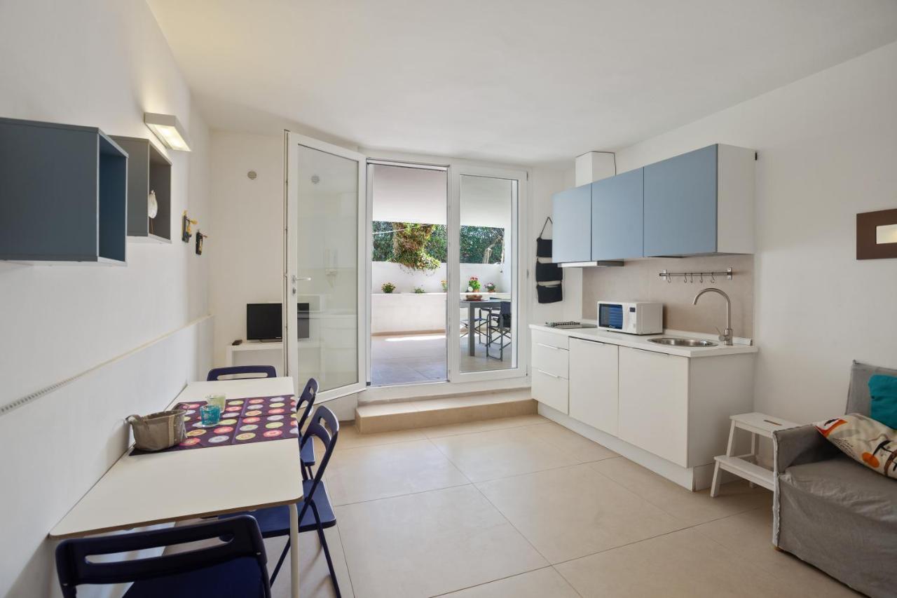 Casalmare Apartments One Step From The Sea Mola di Bari Exterior foto